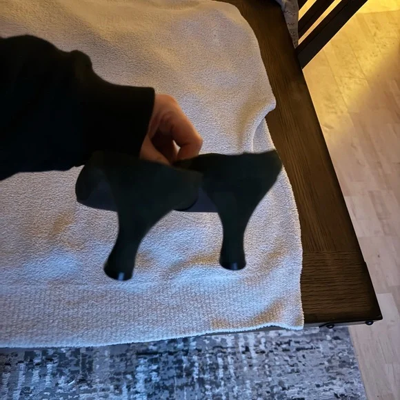 NWOT - Bellini "Cheer" mule kitten heel pumps - Picture 5 of 8